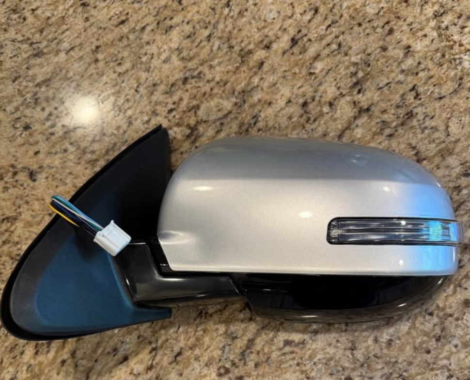 Mitsubishi Outlander Left Side Mirror